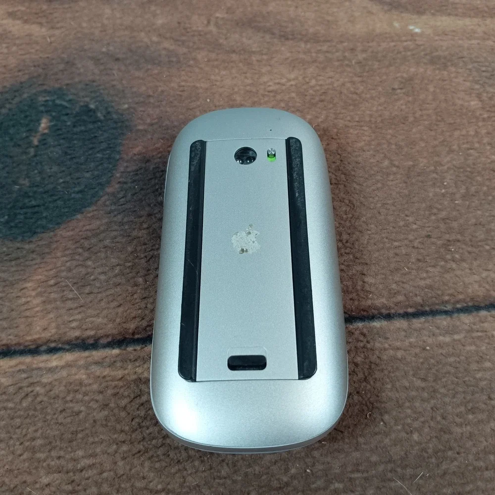 Apple Magic Mouse 1 Wireless Bluetooth A1296 MB829LL/A Silver White